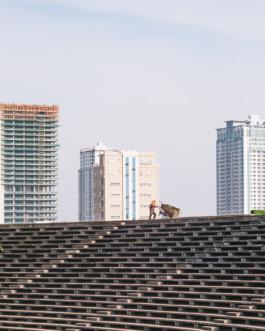 fine art photography graphic composition and surprising details by Willy Lamers